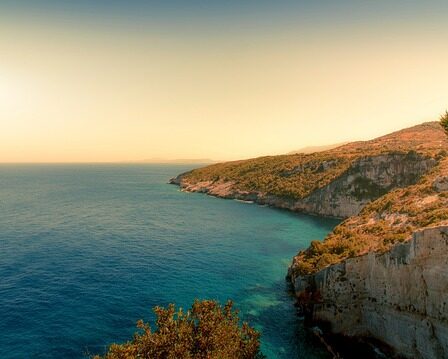 Udforsk Zakynthos' skjulte perler: Hemmelige strande og grotter