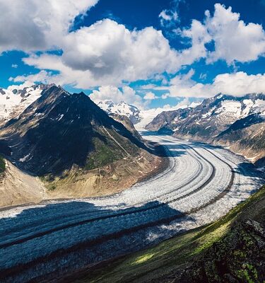 Vinterens vidundere: Gletscher-skiløb i alpernes snesikre paradis